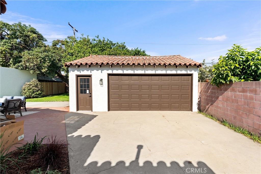 2319 Magnolia Avenue