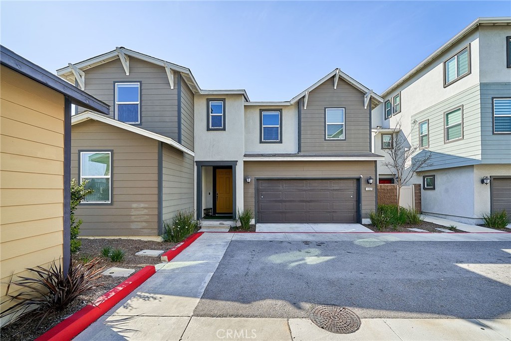 1202 Clipper Lane