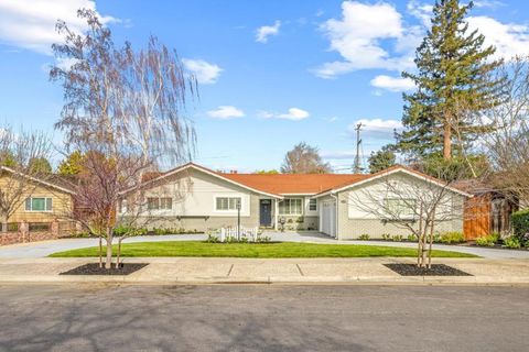Photo of 2320 Mazzaglia Avenue, San Jose, CA 95125 (MLS # ML82037175)