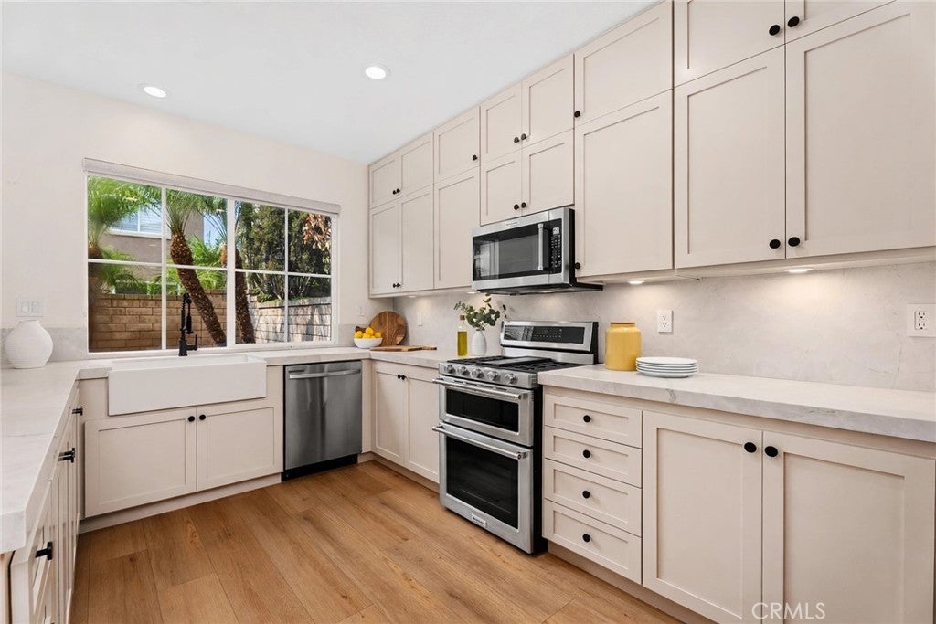252 Knoll Lake Lk, Mission Viejo CA 92692