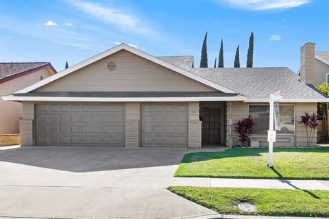 15661 Burning Tree Westminster CA 92683