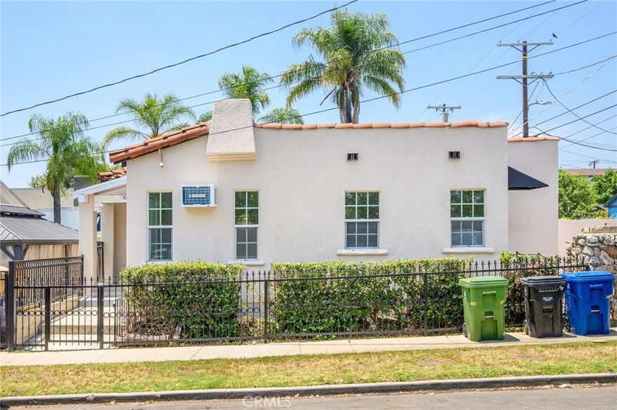 Private Unit * Updated * 2 Bedrooms / 1 Bathroom * 745sqft * Bright * Living Room * Sperate Dining Area * Laminate Floors * A/C & Heat * Large Private Gated Yard/Parking * Water Included * Tenant Pays Gas & Power * No Pets