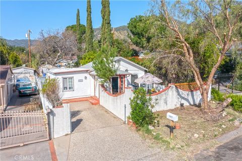 13217 Raven Drive Sylmar CA 91342