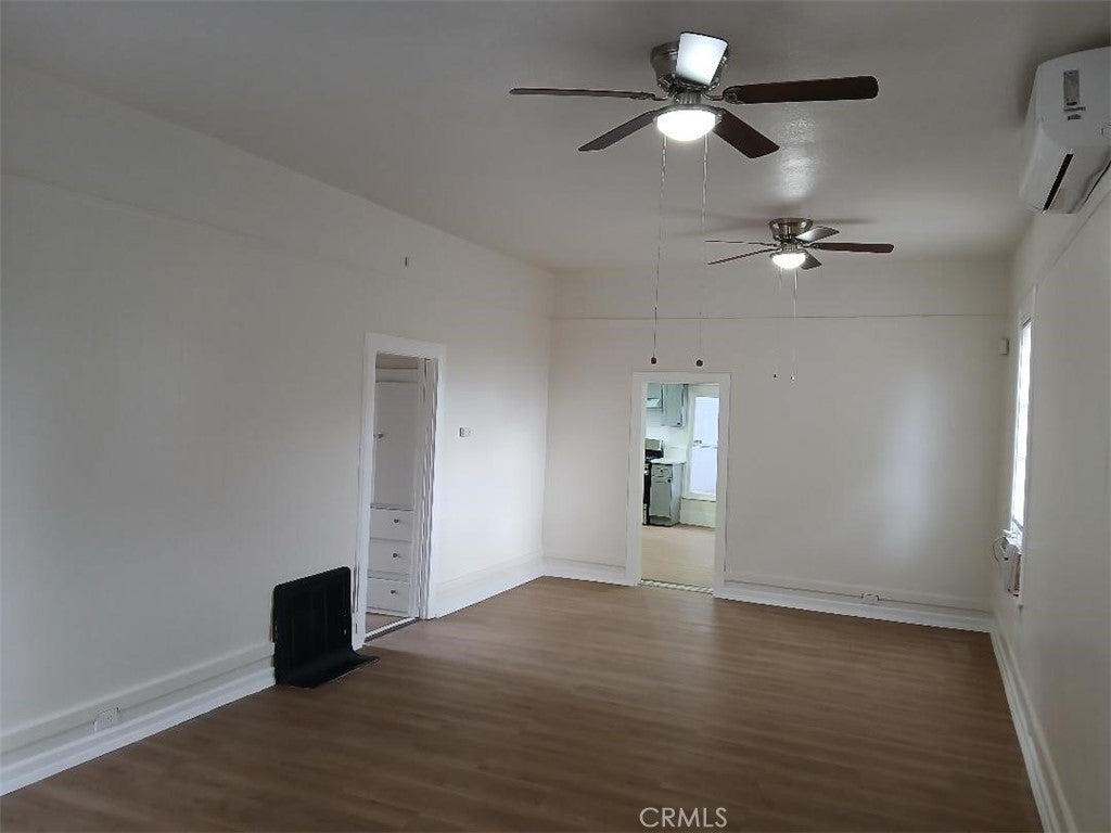 2111 Orange Street
