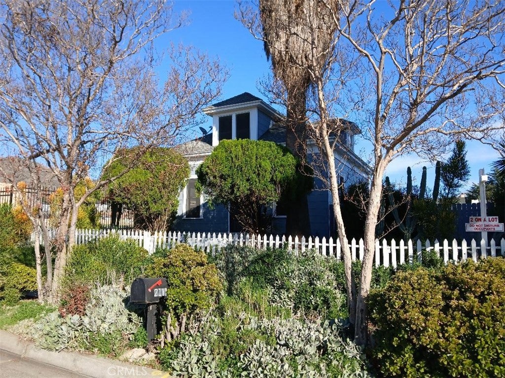 2111 Orange Street
