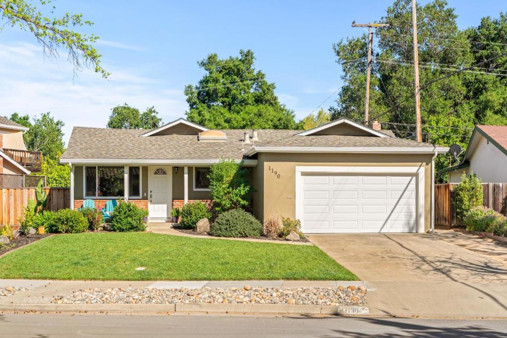 1190 Arlington Lane