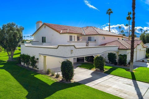 Photo of 270 Vista Royale Circle E, Palm Desert, CA 92211 (MLS # 219149188DA)