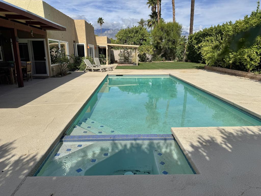70900 Jasmine Lane