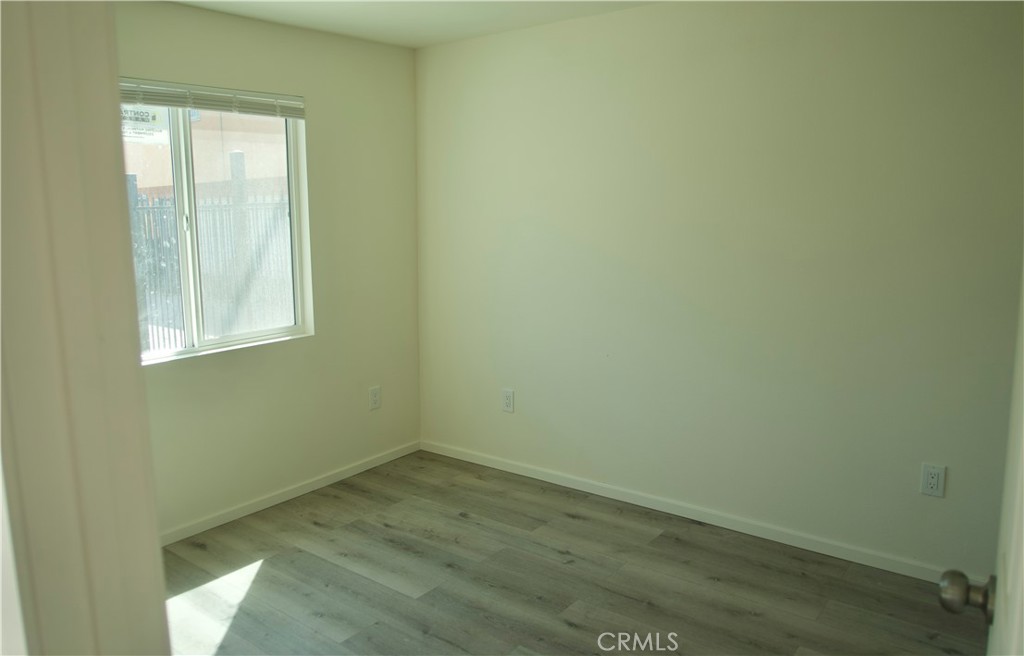 Wrigley Area (WR) - Residential Income