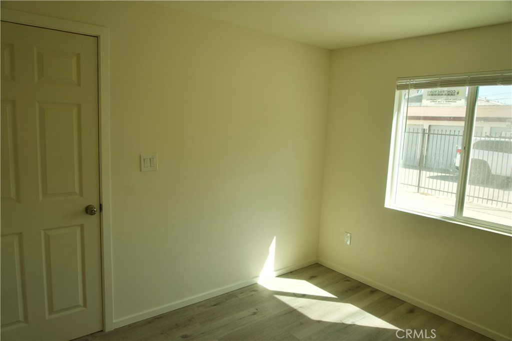 Wrigley Area (WR) - Residential Income