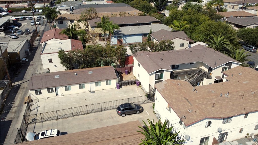 Wrigley Area (WR) - Residential Income