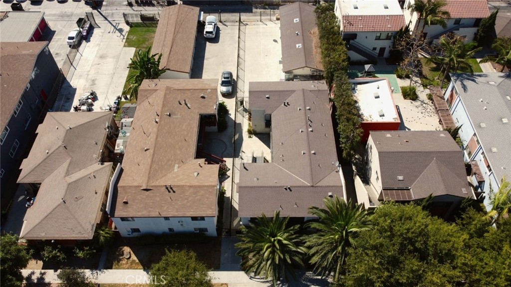 Wrigley Area (WR) - Residential Income