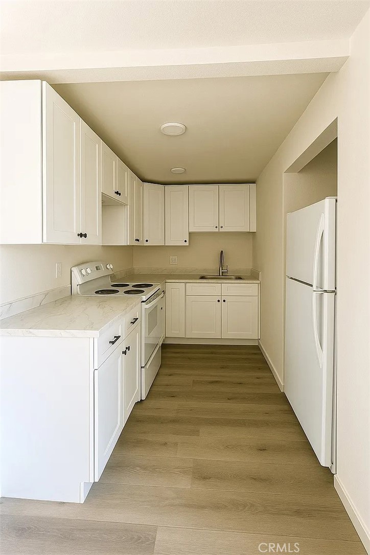 Wrigley Area (WR) - Residential Income