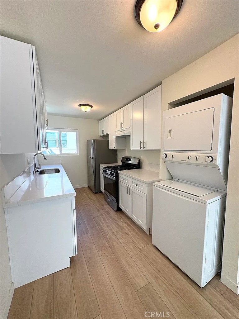 Wrigley Area (WR) - Residential Income