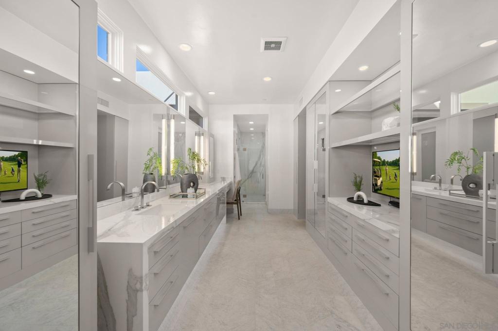 Rancho Santa Fe - Residential