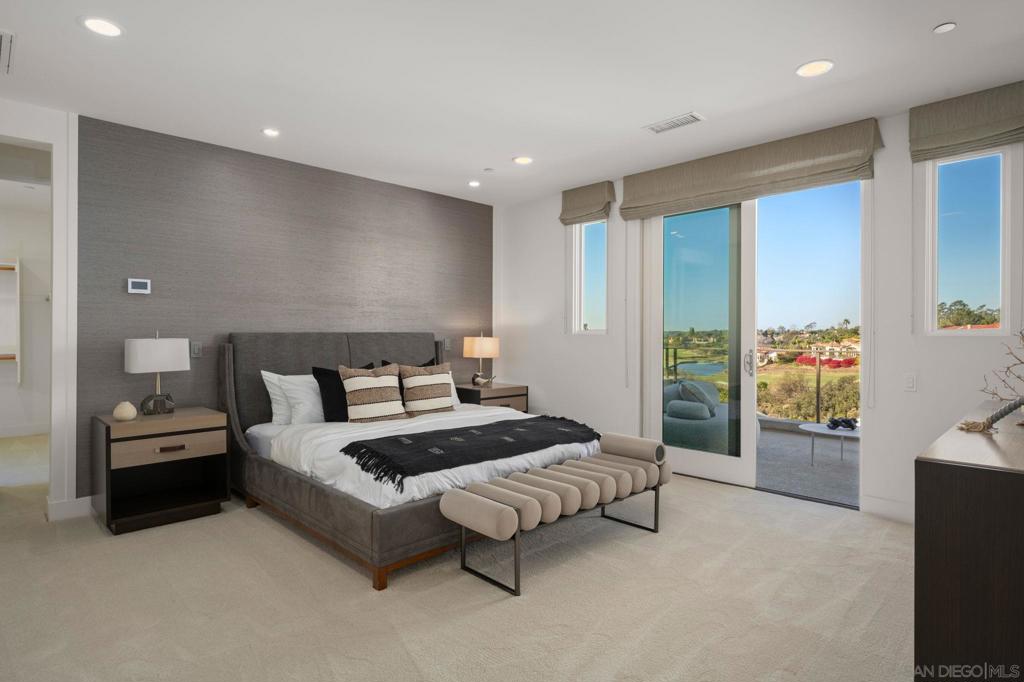 Rancho Santa Fe - Residential