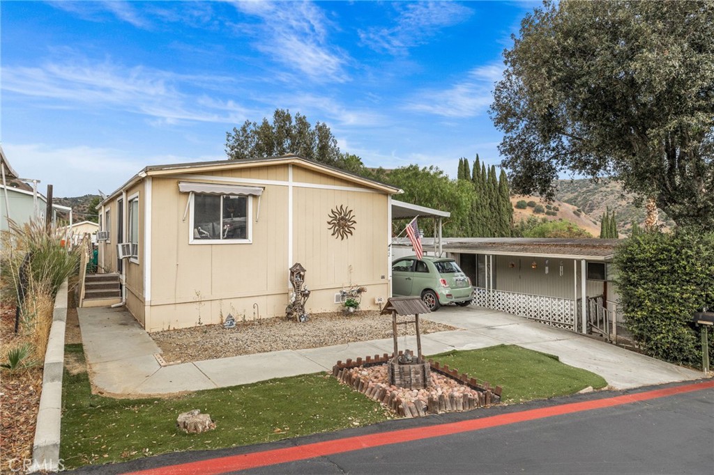 5700 Carbon Canyon 42
