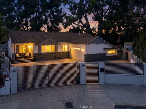 14942 Bryant Panorama City CA 91402