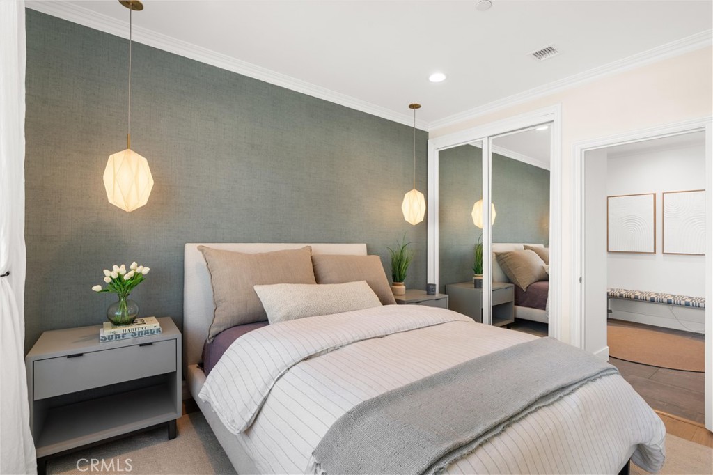 Corona del Mar South of PCH (CDMS) - Residential