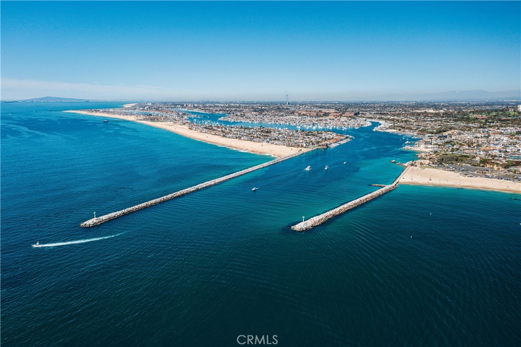 Corona del Mar South of PCH (CDMS) - Residential