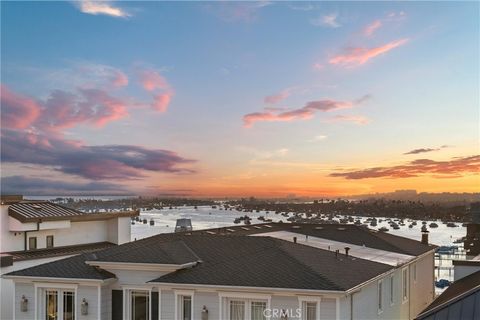 302 Carnation Avenue Corona Del Mar CA 92625