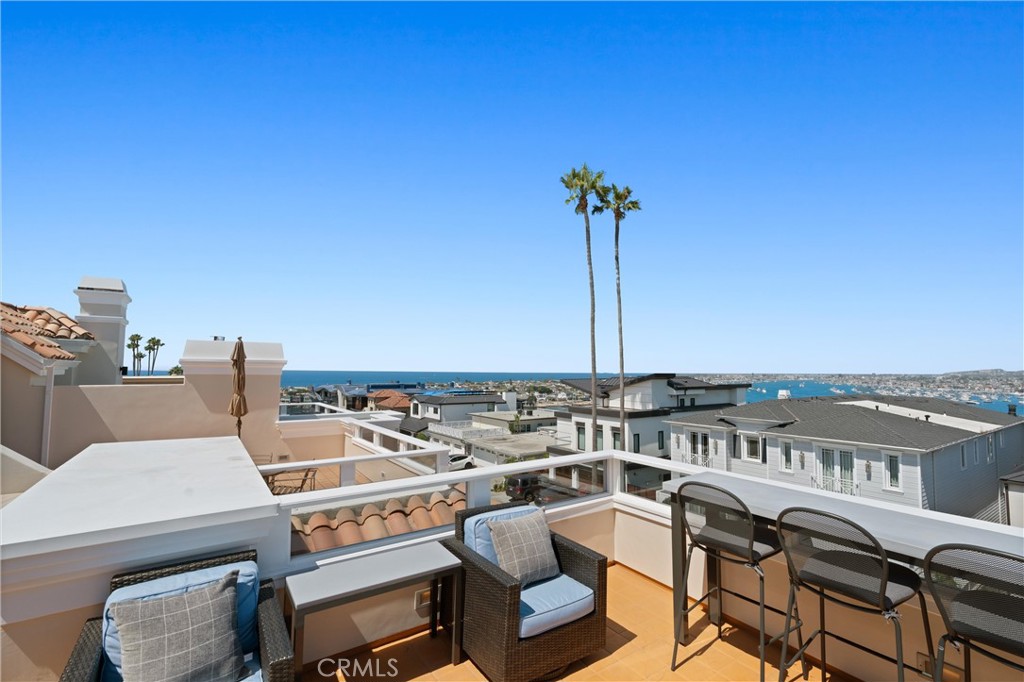 Corona del Mar South of PCH (CDMS) - Residential