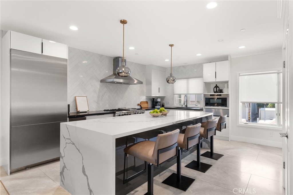 Corona del Mar South of PCH (CDMS) - Residential