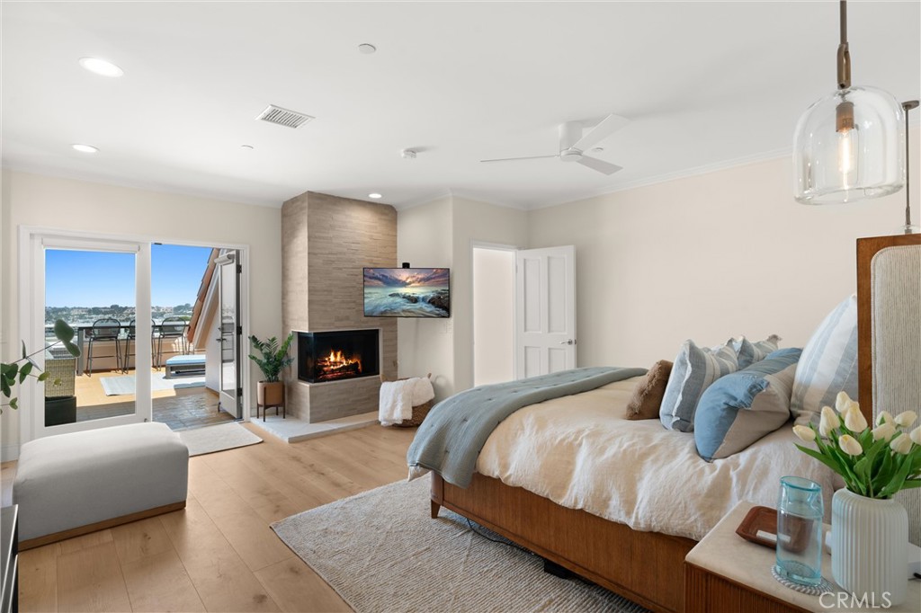 Corona del Mar South of PCH (CDMS) - Residential