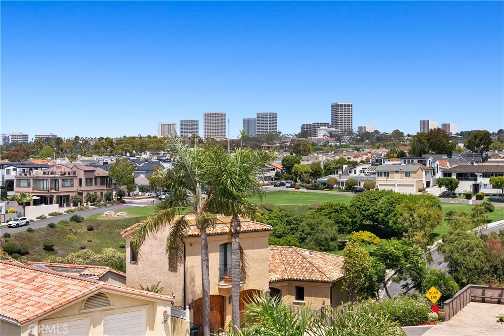 Corona del Mar South of PCH (CDMS) - Residential
