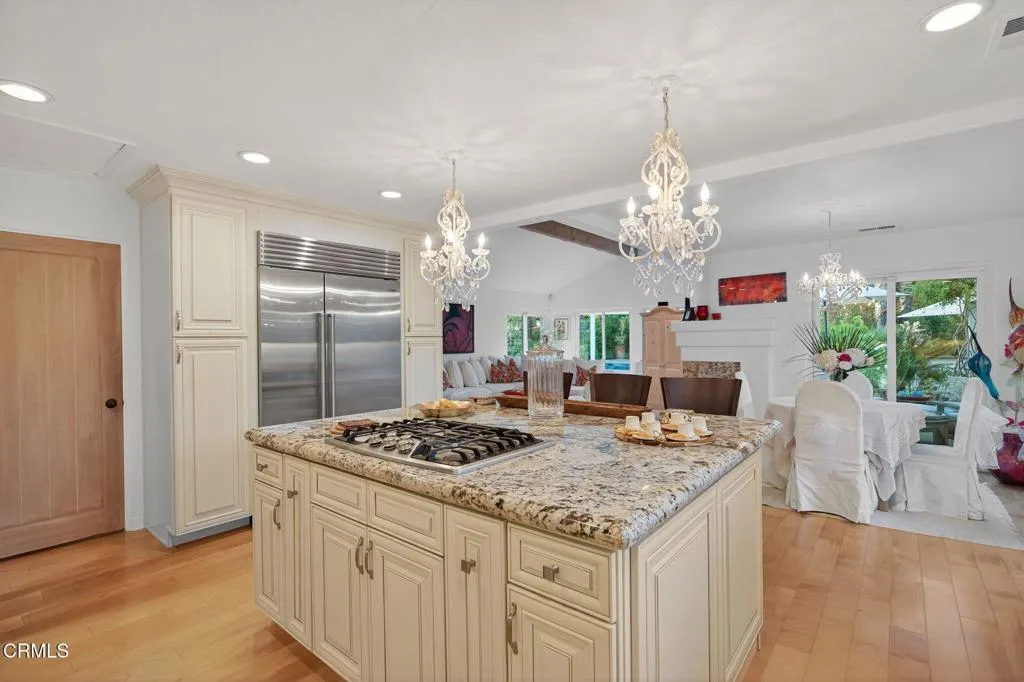 Ojai, California 93023, United States, 3 Bedrooms Bedrooms, ,3 BathroomsBathrooms,Residential,Active,187170