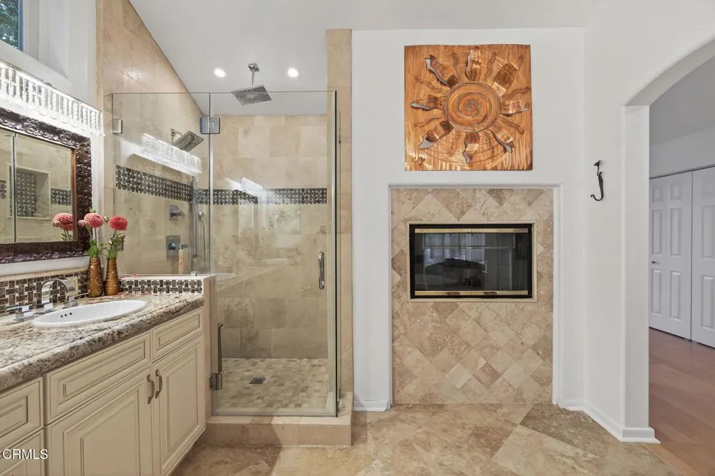 Ojai, California 93023, United States, 3 Bedrooms Bedrooms, ,3 BathroomsBathrooms,Residential,Active,187170