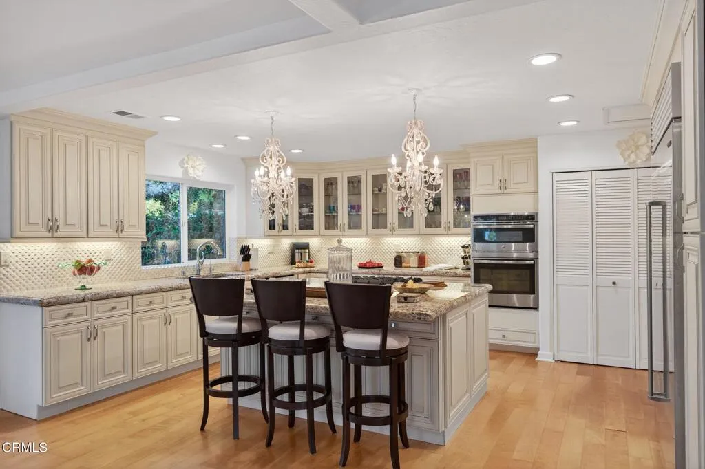 Ojai, California 93023, United States, 3 Bedrooms Bedrooms, ,3 BathroomsBathrooms,Residential,Active,187170