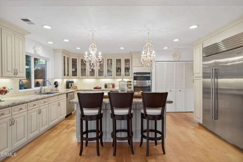 Ojai, California 93023, United States, 3 Bedrooms Bedrooms, ,3 BathroomsBathrooms,Residential,Active,187170