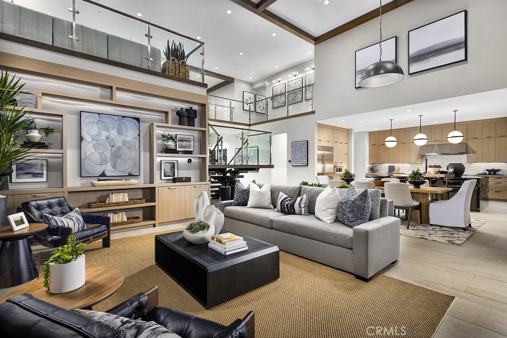 9522 N Andora Avenue