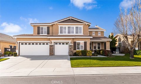 1067 Gold Finch Beaumont CA 92223
