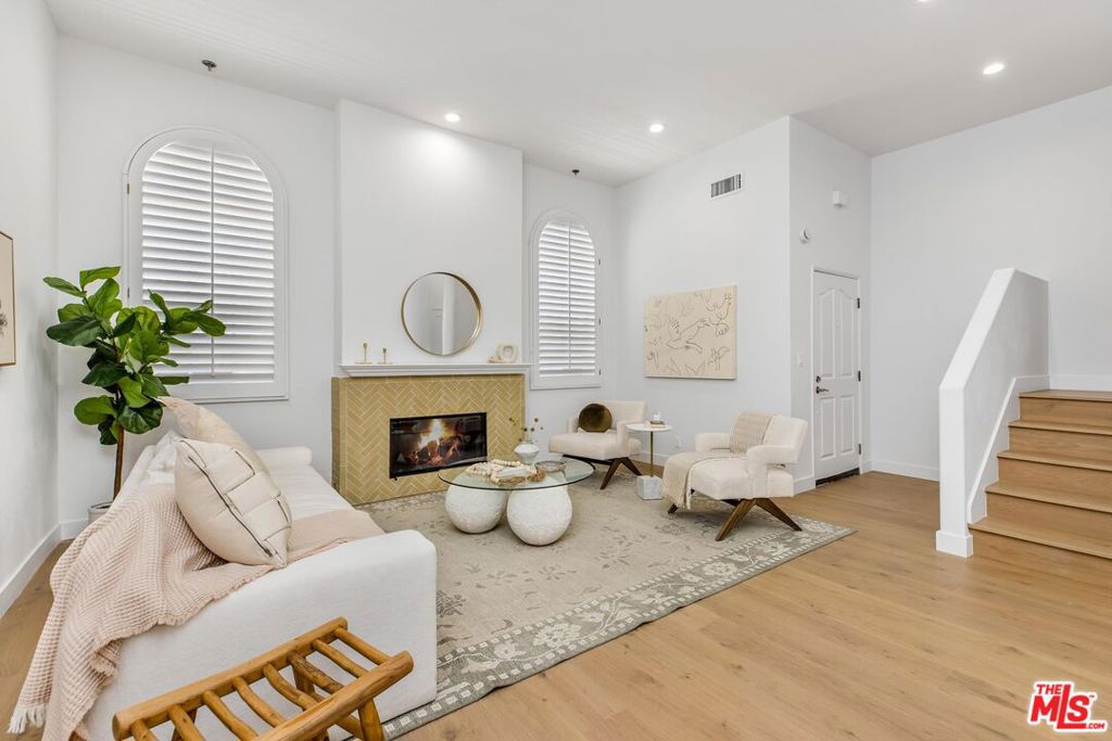 Properties 1 14234 Dickens Street 2