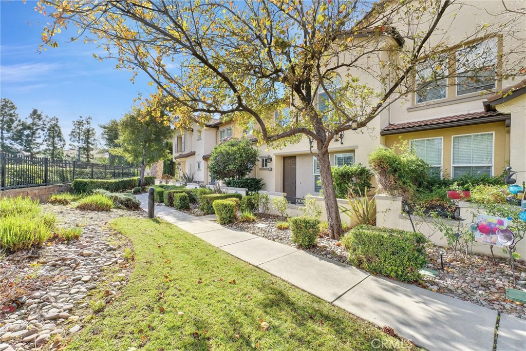 15723 Parkhouse Drive 105