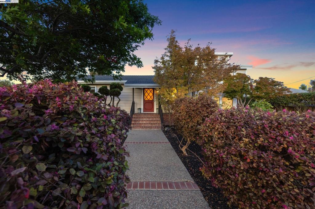 BAY FARM - Residential Income