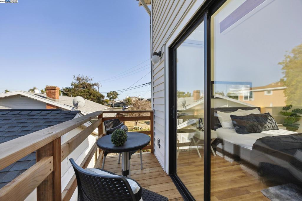 BAY FARM - Residential Income