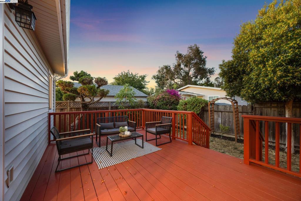BAY FARM - Residential Income