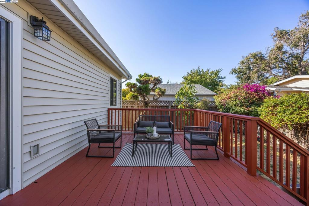 BAY FARM - Residential Income