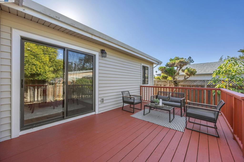 BAY FARM - Residential Income