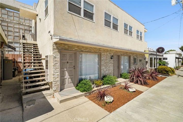 Photo 1 of 32 — 3937 Long Beach, Long Beach, CA 90807