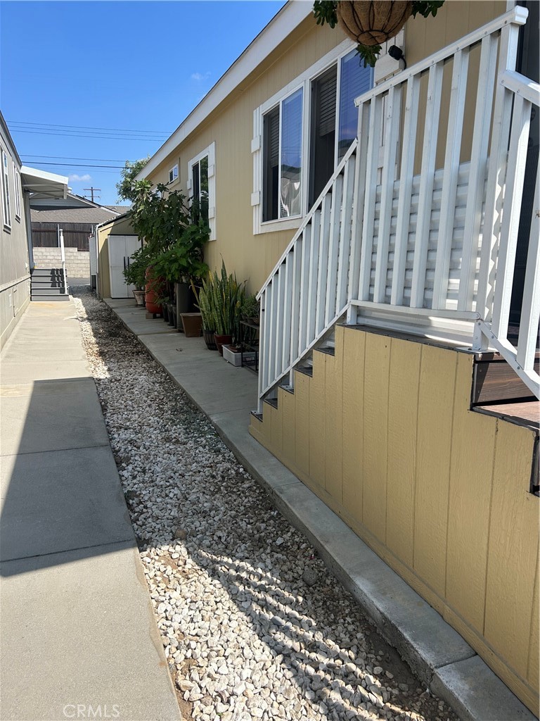 1635 W Covina 104