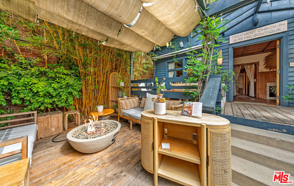 1209 Abbot Kinney Boulevard