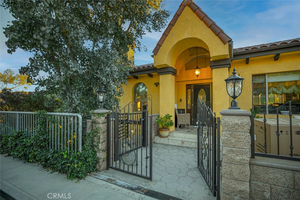 9336 Wayside Drive