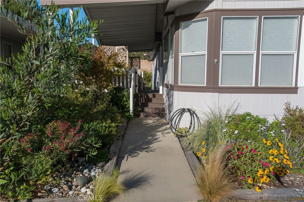 765 Mesa View 201
