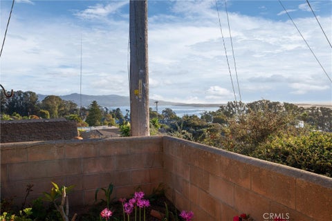 Tiny photo for 740 Alta Court, Morro Bay, CA 93442 (MLS # SC26223827)