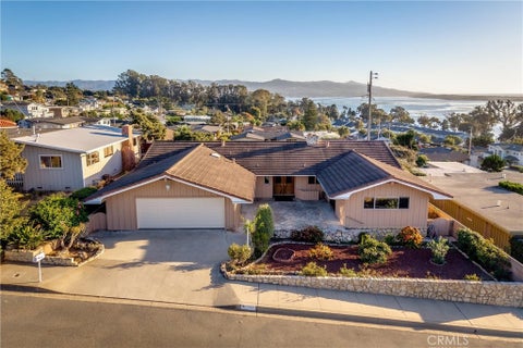 Tiny photo for 740 Alta Court, Morro Bay, CA 93442 (MLS # SC26223827)