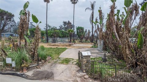 2962 Emerson Way Altadena CA 91001